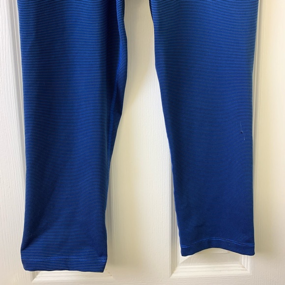 Nike Women’s Dri-Fit Legend 2.0 Capri Size S - Picture 5 of 8